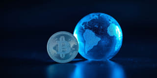 Las criptomonedas se están integrando al sistema financiero tradicional a nivel mundial